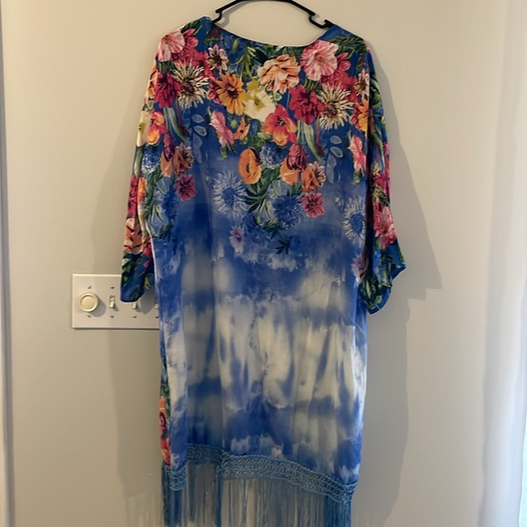 Floral Kimono with Fringe - Picture 5 of 8